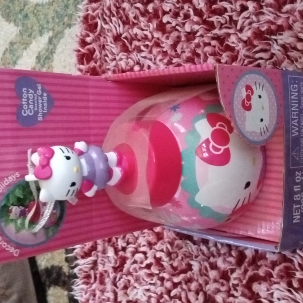 Hello kitty shower gel ornament